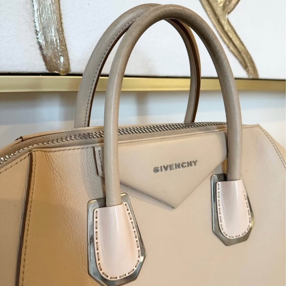 Givenchy Medium Antigona - Picture 4 of 6